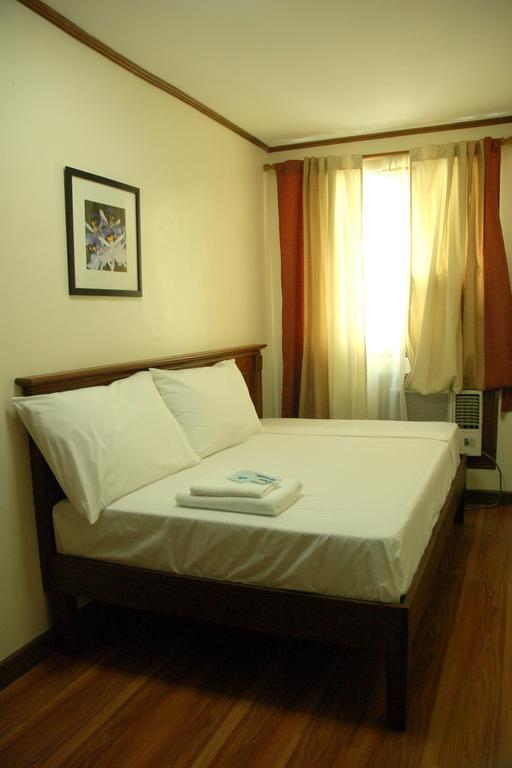 Hotel Isabelle Royale Makati Makati City Exterior foto